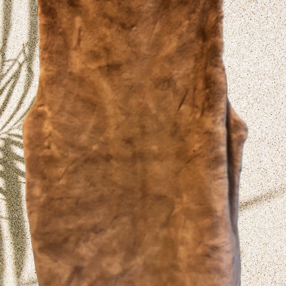 NORDSTROM RACK / PLUSH CARAMEL COVER / NWT - Picture 6 of 8